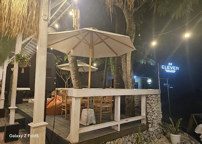 Eleven Penida Sports Bar * Toyapakeh