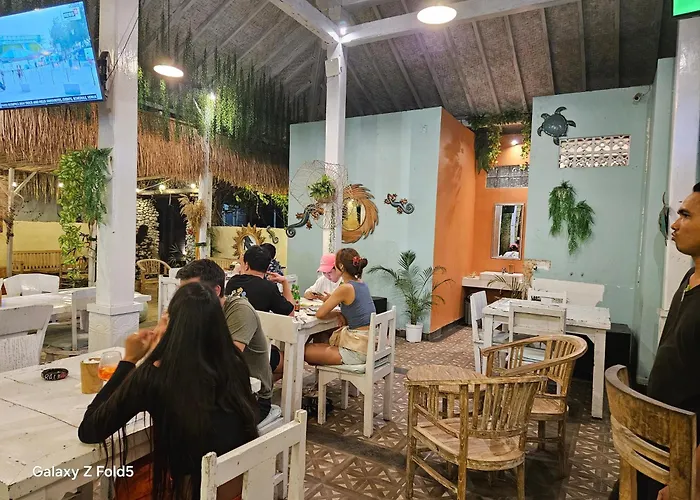 Eleven Penida Sports Bar * Toyapakeh